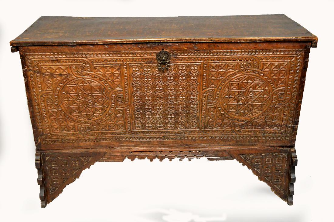 Spanish Cassone, 16/17th c. intricate carving, hinges: Spanish Cassone, 16/17th c. intricate carving, hinges 2"L dovetail