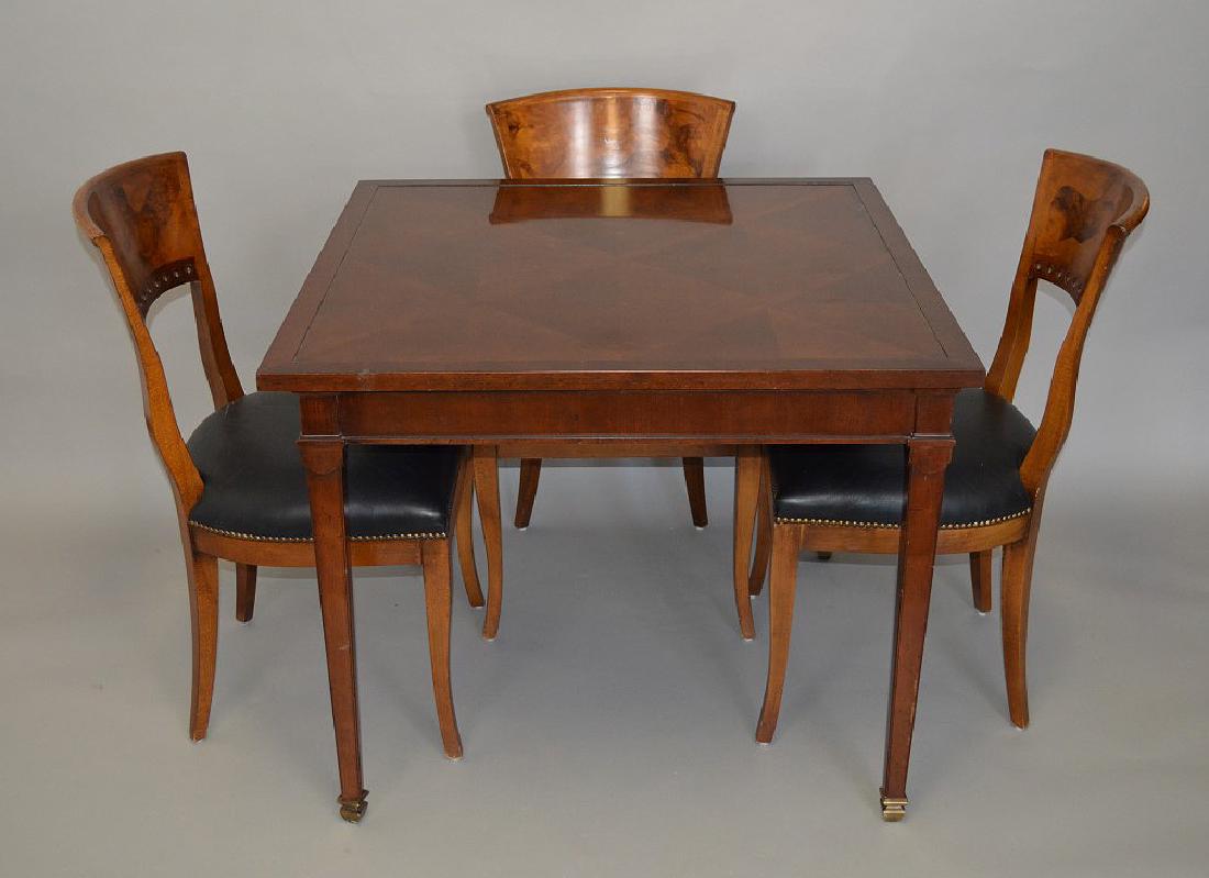 Baker mahogany game table and 4 chairs: Baker mahogany game table and 4 chairs