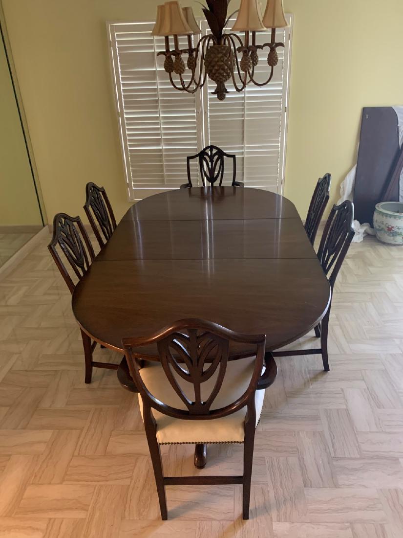 Oval Mahogany Kittinger Dining Table With Chairs 28