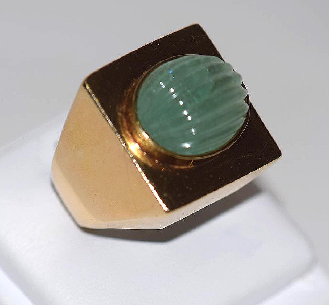 14kt yellow gold ring, Carved Emerald, 16.1 dwt, ring: 14kt yellow gold ring, Carved Emerald, 16.1 dwt, ring size 6.5 This item is available for in house shipping contact Maria 561-351-2013 or email gidgett63@gmail.com