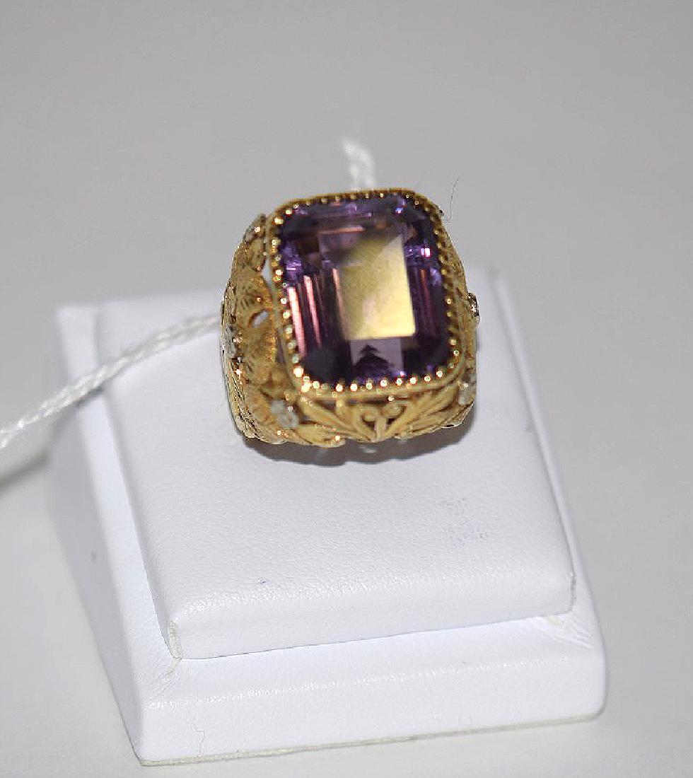 18k Yellow Gold Ring with Amethyst, weight 15 grams,: 18k Yellow Gold Ring with Amethyst, weight 15 grams, ring size 7, Condition normal wear This item is available for in house shipping contact Maria 561-351-2013 or email gidgett63@gmail.com