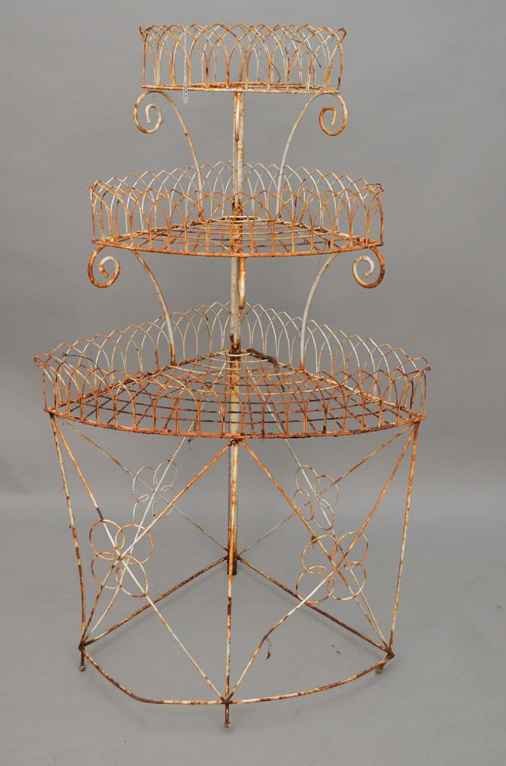 Vintage rusted 3 tier wire plant stand: Vintage rusted 3 tier wire plant stand