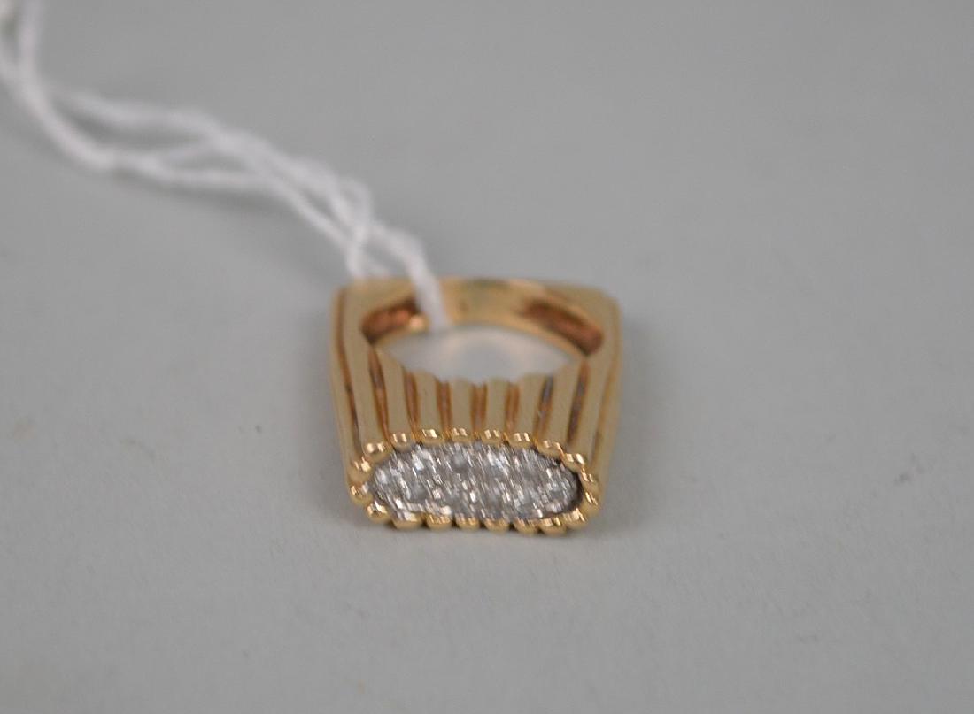 14kt yellow Gold ring with diamonds, 8.7 grams: 14kt yellow Gold ring with diamonds, 8.7 grams