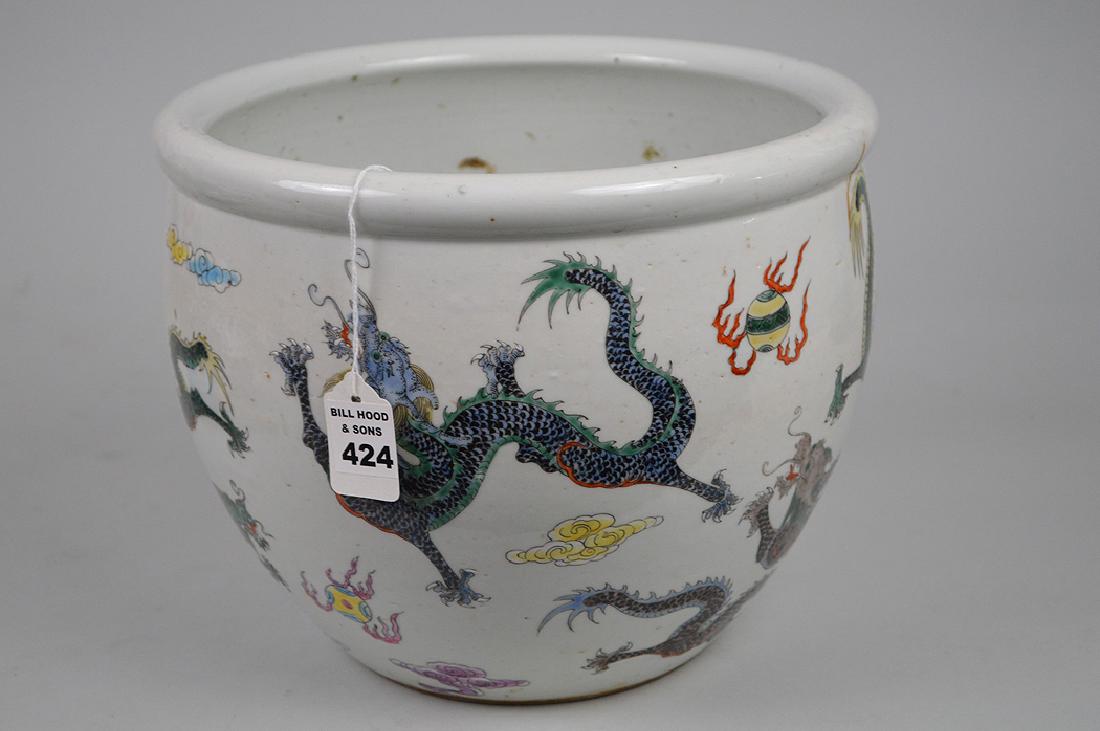 Chinese Export Famille Rose Porcelain Cache Pot. (1 of 7)