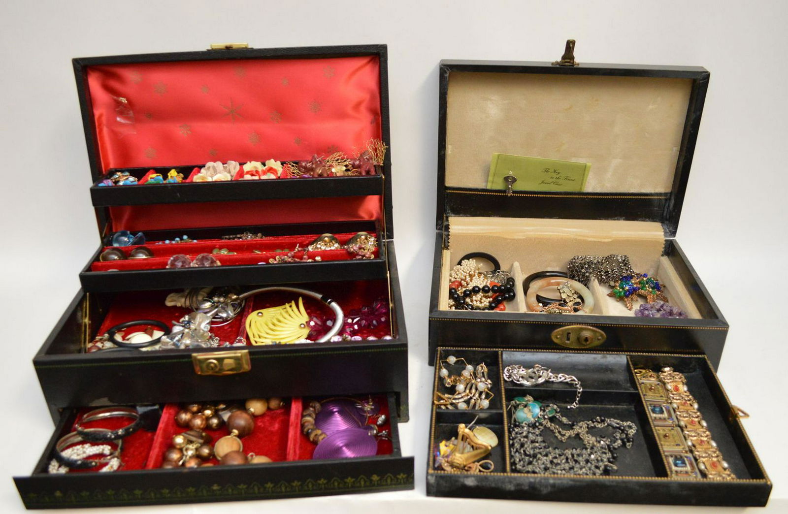 Two Fine Vintage Costume Jewelry Boxes. Over 100 (1 of 12)