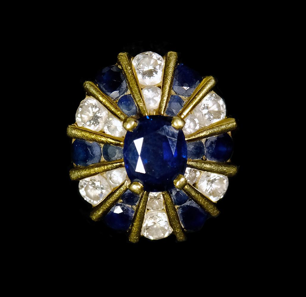 18kt yellow gold sapphire and diamond ring, diamonds SI: 18kt yellow gold sapphire and diamond ring, diamonds SI 1, H-J color, approx. .6tcw, approx. 1 ct center sapphire, 4.9dwt, size 7