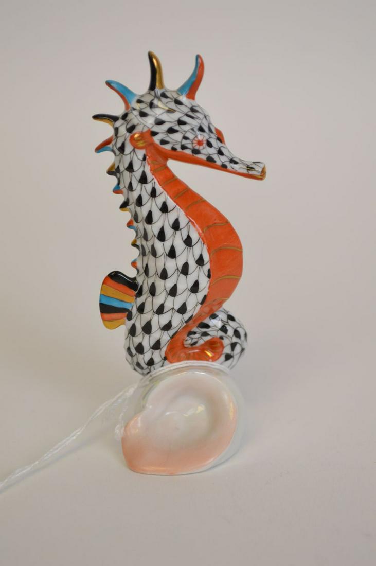 Herend Fishnet Porcelain Seahorse Figure. Condition: no (1 of 5)