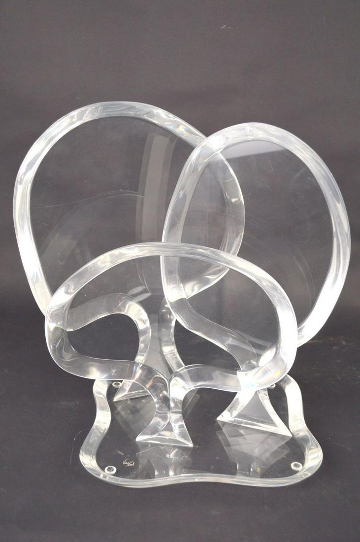 Hivo Van Teal (Cuban/ American 20th cent). Clear Modern: Hivo Van Teal (Cuban/ American 20th cent). Clear Modern Lucite Sculpture Depicting Mushrooms. Dremel signed Van Teal on base. 16 ¾” H x 18 ½” W. Good condition overall