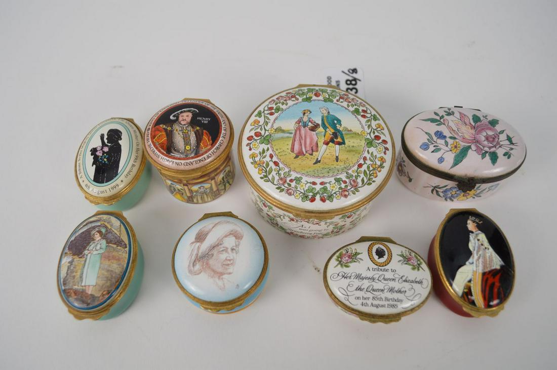 7 Halcyon Days enamel boxes, incl. one music box AND 1: 7 Halcyon Days enamel boxes, incl. one music box AND 1 porcelain pink box