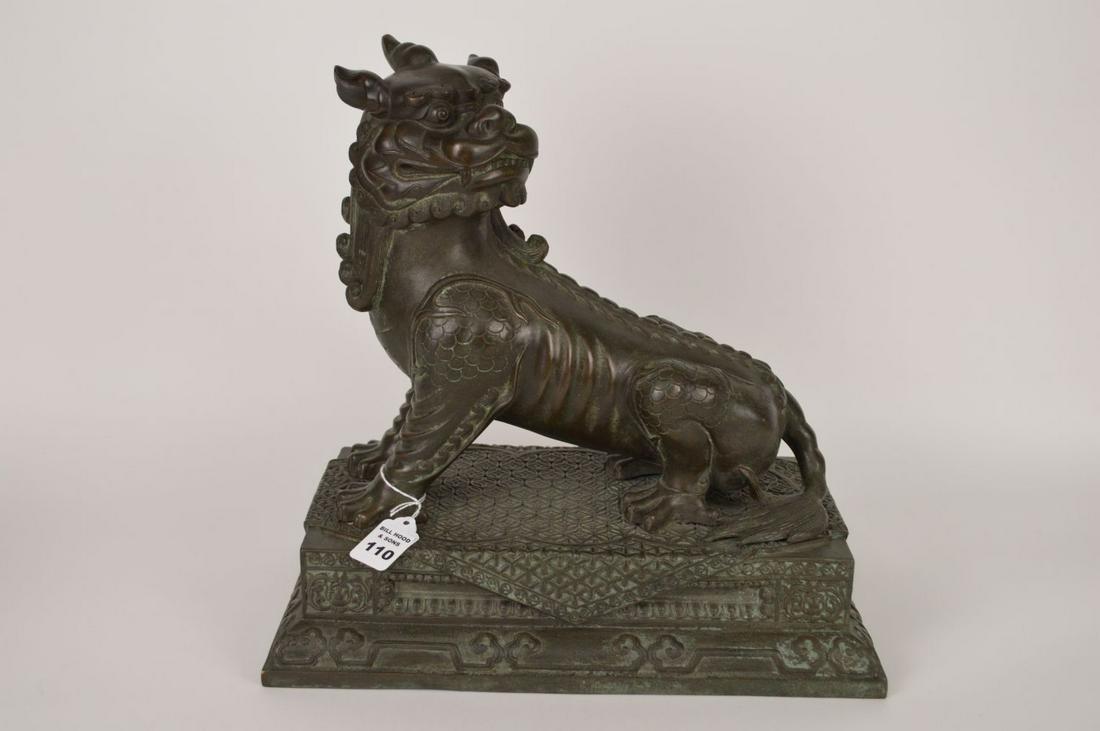 CHINESE QING DYNASTY BRONZE FOO LION.  The bronze (1 of 11)
