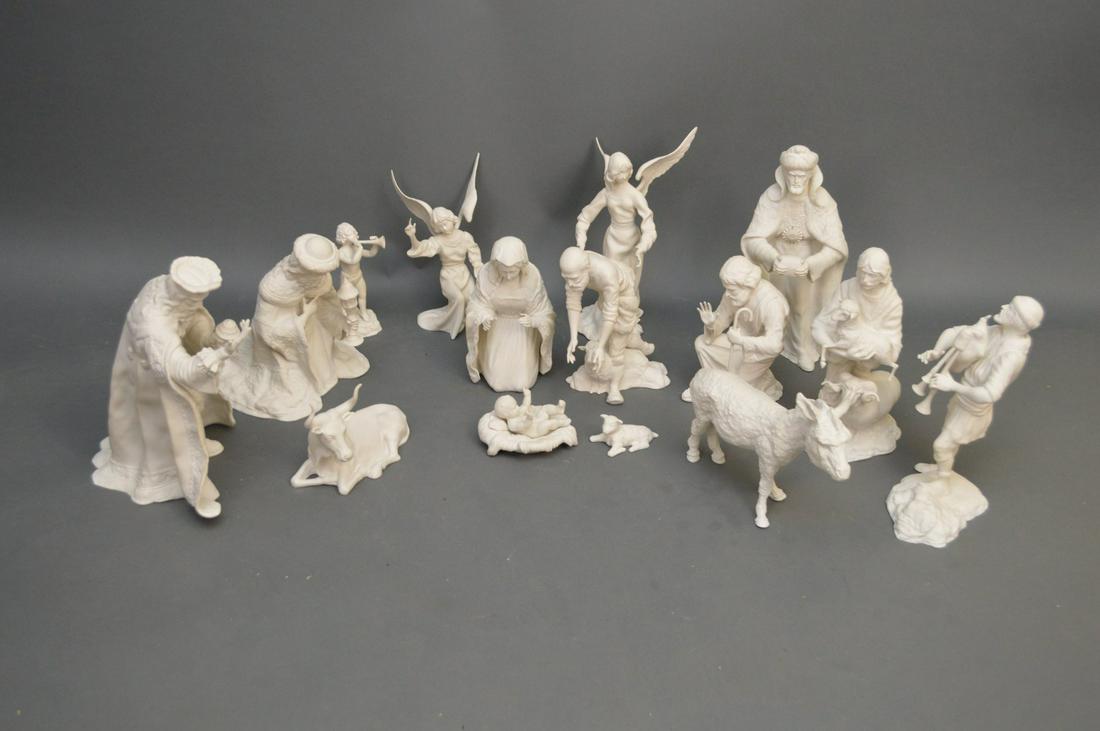 LARGE 15 PIECE BOEHM PORCELAIN NATIVITY SET. (1 of 6)