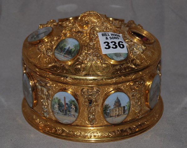 French ormolu hinged casket, 14 bezeled medallions
