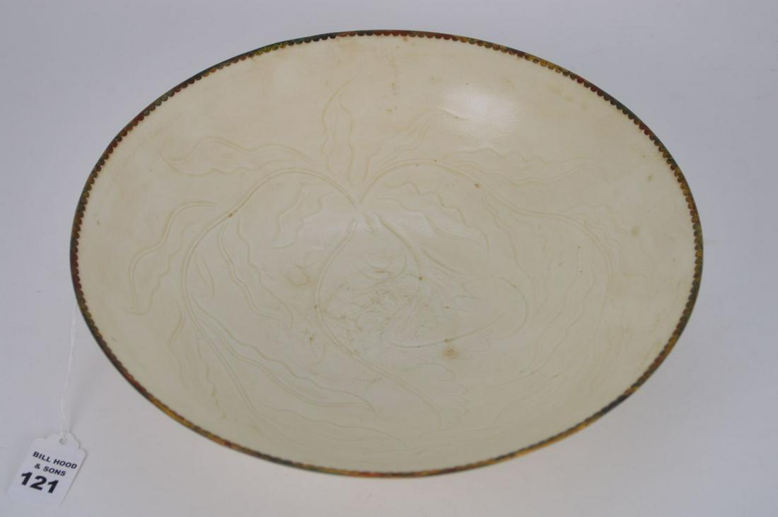 EARLY CHINESE DING-WARE BOWL WITH BRONZE RIM. (1 of 9)