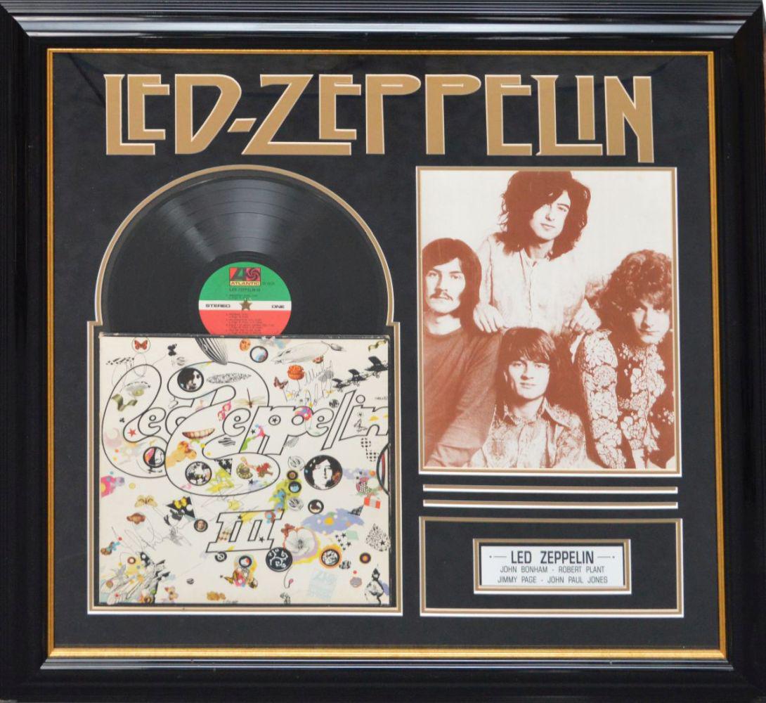 Led Zeppelin lll Original LP signed by Robert Plant, (1 of 6)