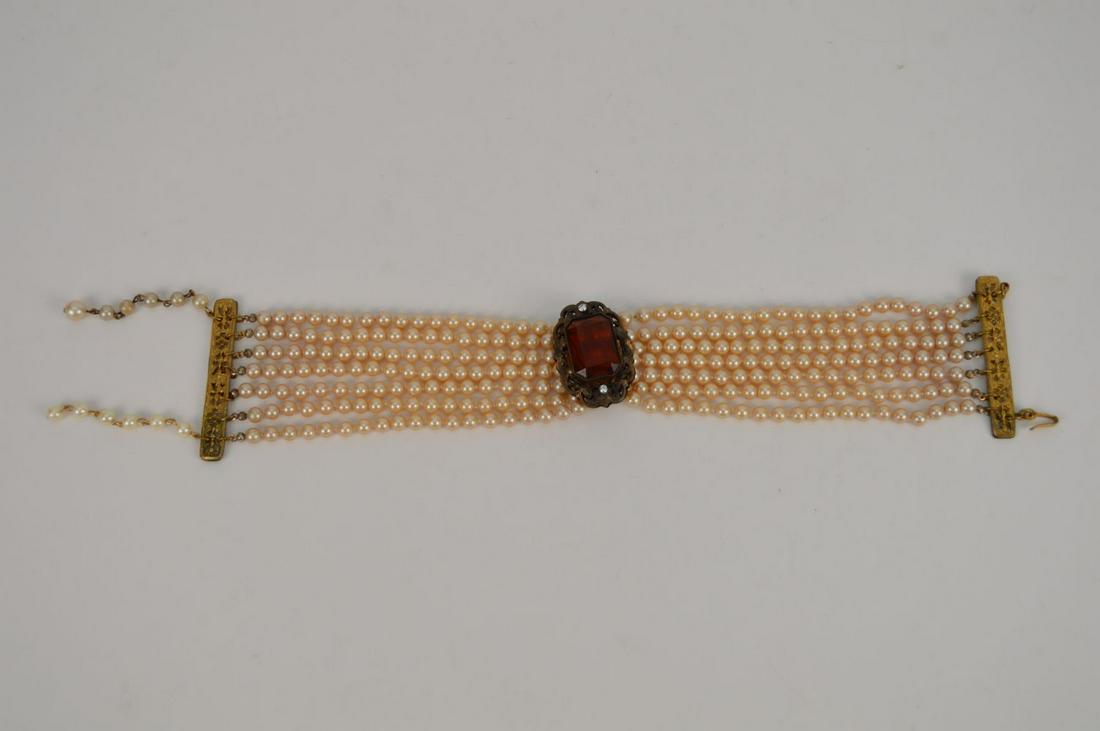 Miriam Haskell Pearl necklace with amber stone (1 of 7)