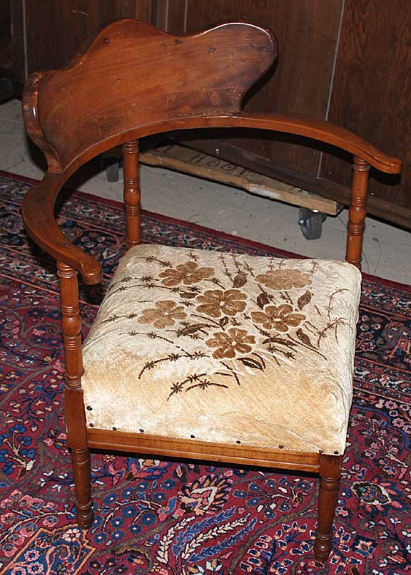 English corner chair
