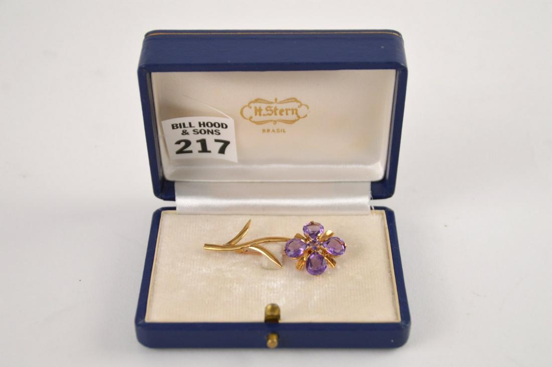 18k Yellow Gold Amethyst Floral Pin Brooch. Size Weight (1 of 2)