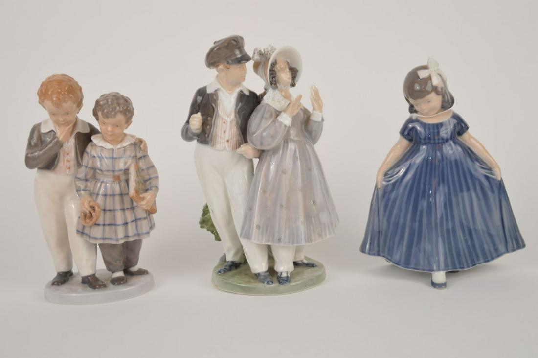3 Royal Copenhagen Figures, School boy & girl, Little (1 of 10)