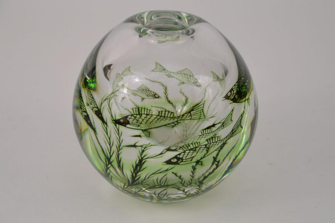 ORREFORS GRAAL FISH VASE BY EDWARD HALD, signed on: ORREFORS GRAAL FISH VASE BY EDWARD HALD, signed on bottom 5-1/2 tall x 5-1/4 deep.