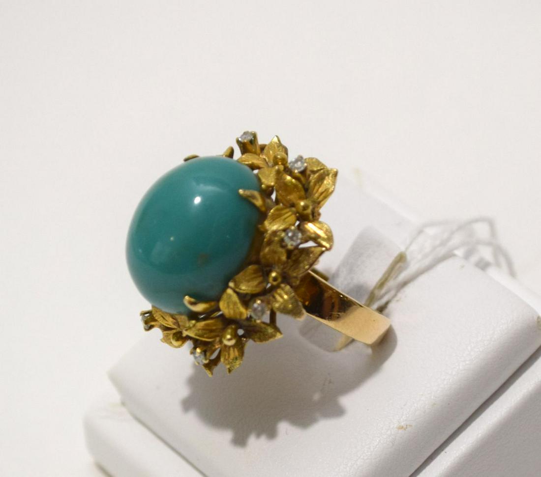 18k Yellow Gold Turquoise Diamond Accent Ring. Weight: 18k Yellow Gold Turquoise Diamond Accent Ring. Weight 11.3 grams Size 5.5. Condition good normal wear