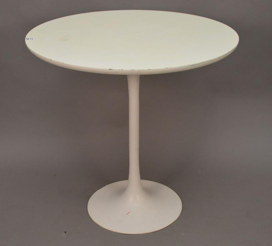 Knoll Style Breakfast Size Table 29x30 inches diameter: Knoll Style Breakfast Size Table, 29h x 30 inches diameter