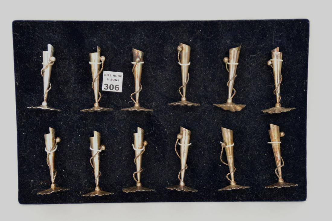 12 Sterling Place Card Holders in Bud Vase Form: 12 Sterling Place Card Holders in Bud Vase Form