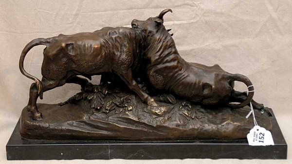 Pair of bronze fighting bulls by Clessinger, 18"L