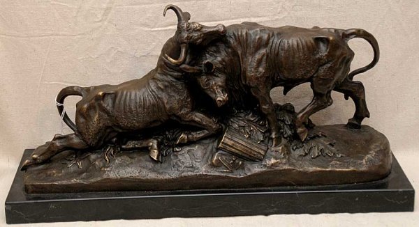 Pair of bronze fighting bulls by Clessinger, 18"L - 2