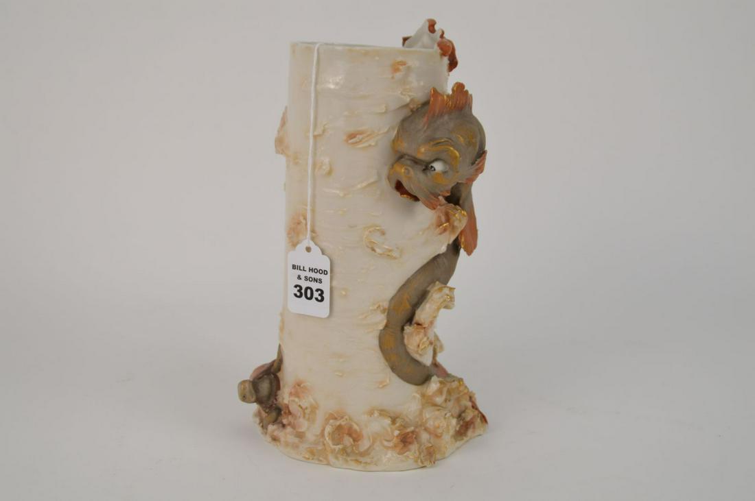 Royal Dux Pottery Vase. Size 6.5" x 9.5": Royal Dux Pottery Vase. Size 6.5" x 9.5"