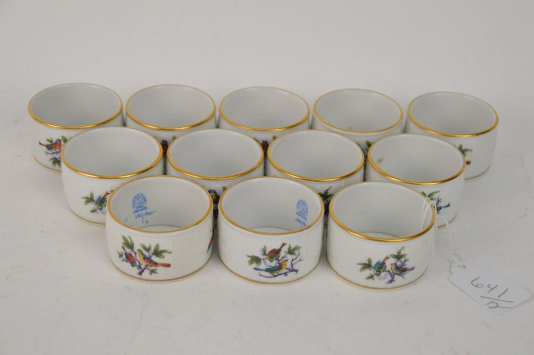 12 HEREND ROTHSCHILDS BIRD PORCELAIN NAPKIN RINGS.: 12 HEREND ROTHSCHILDS BIRD PORCELAIN NAPKIN RINGS. Condition: good. 2 1/4" Diameter