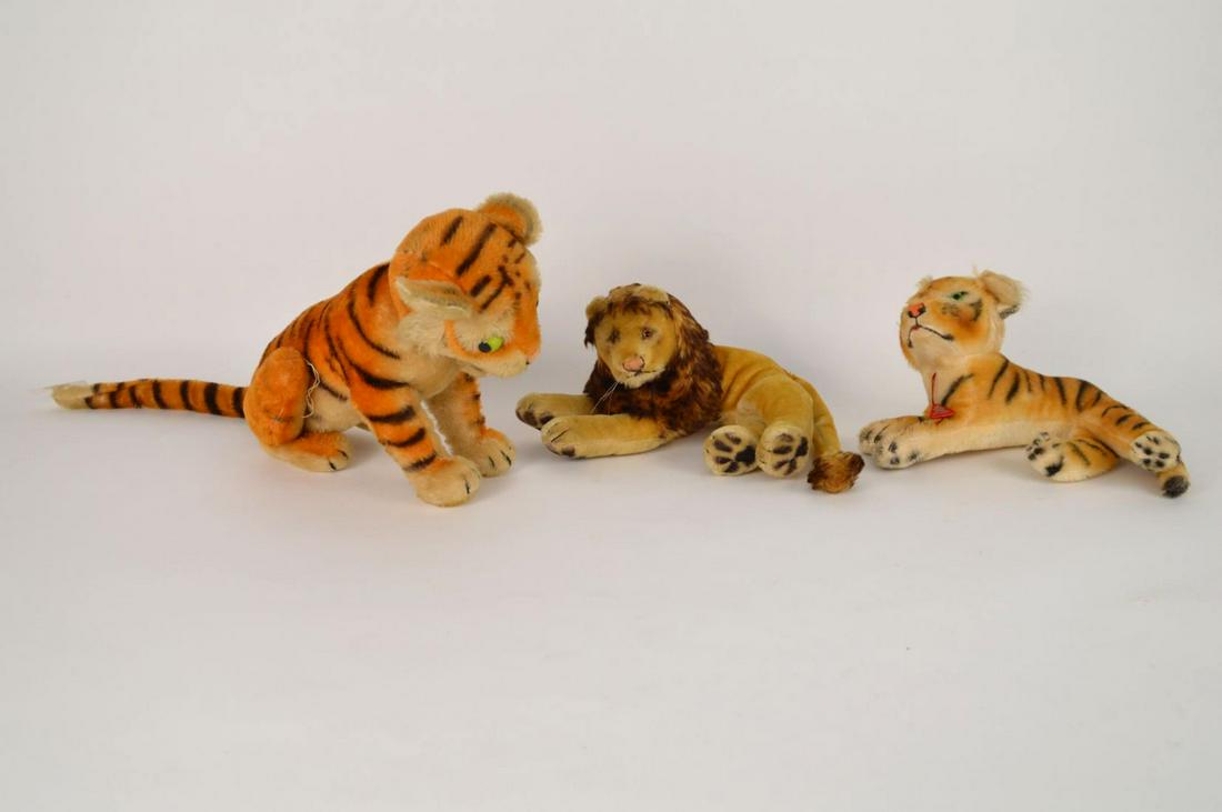 Steiff Mohair Stuffed Lion (5 1/2"h x 16"L) AND 2 (1 of 13)