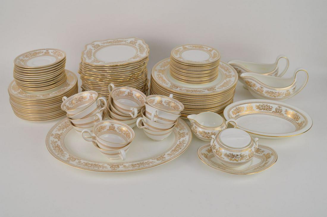 Wedgwood china set, "Gold Columbia", incl; 14 Dinner (1 of 10)