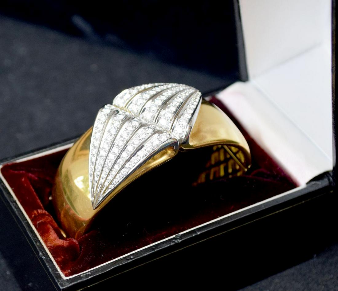 Vintage 18kt gold Hinged Bangle Bracelet (21mm wide) (1 of 8)