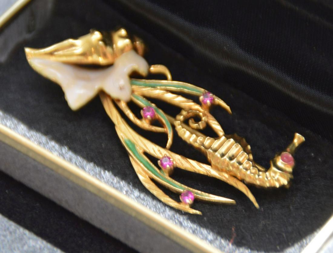 18kt Yellow Gold Vintage Enamel Seahorse Pin/Brooch (1 of 6)