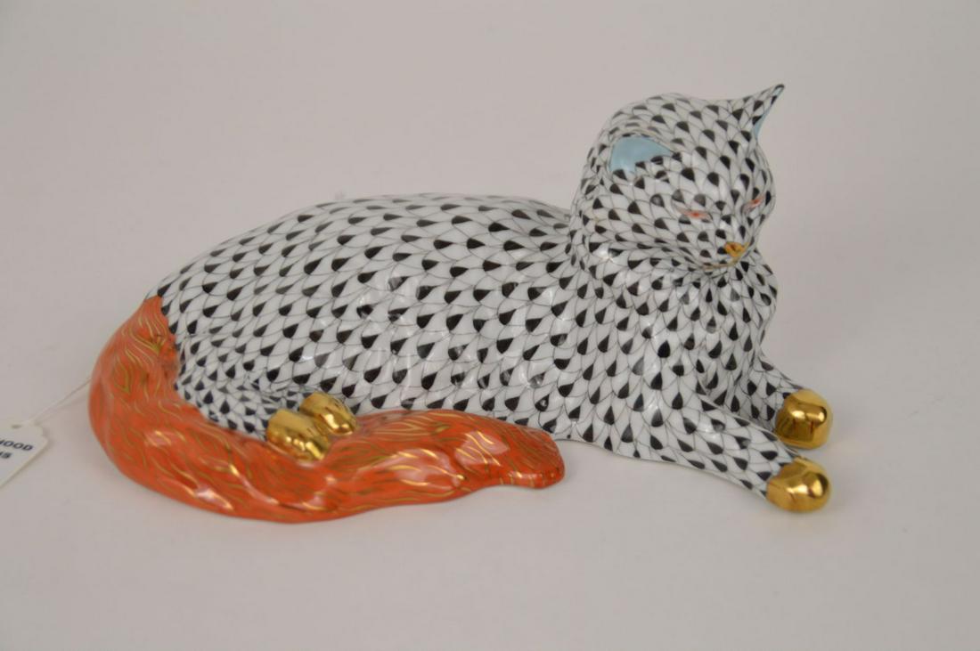 Large Herend Porcelain hand painted "laying cat" in (1 of 6)