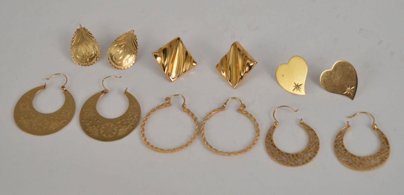 5 Pairs 14kt Yellow Gold Earrings, 21.1 grams various (1 of 4)