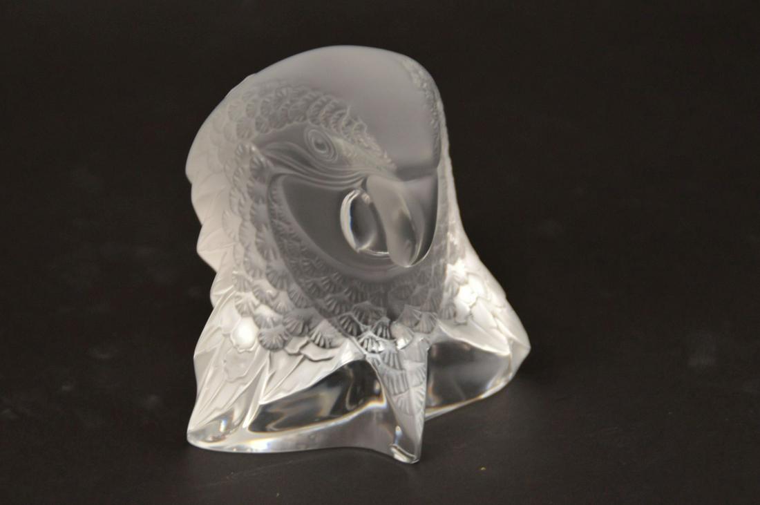 LALIQUE CRYSTAL MACAW PARROT HEAD PAPERWEIGHT - Lalique (1 of 5)