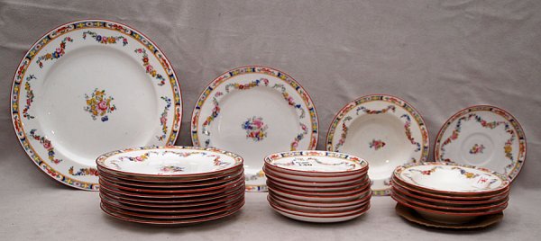 27 pcs. Minton "Burley & Co. Chicago" incl; eleven: 27 pcs. Minton "Burley & Co. Chicago" incl; eleven 7 1/2" plates, 11 saucers (no cups) 6 shallow bowls