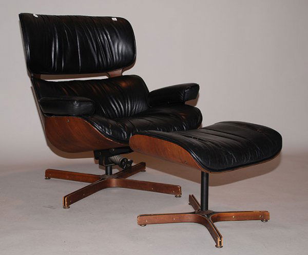 Mid Century Modern Charles Eames style lounge chair: Mid Century Modern Charles Eames style lounge chair and ottoman