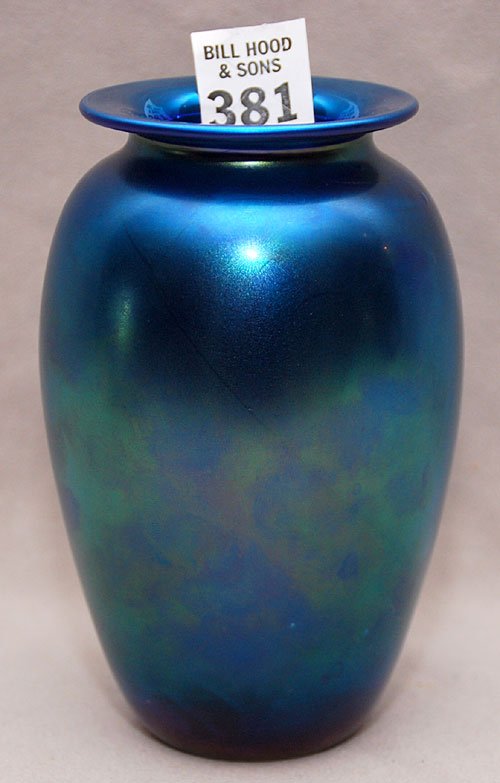 Orient & Flume art glass vase, 5 1/2"h: Orient & Flume art glass vase, 5 1/2"h