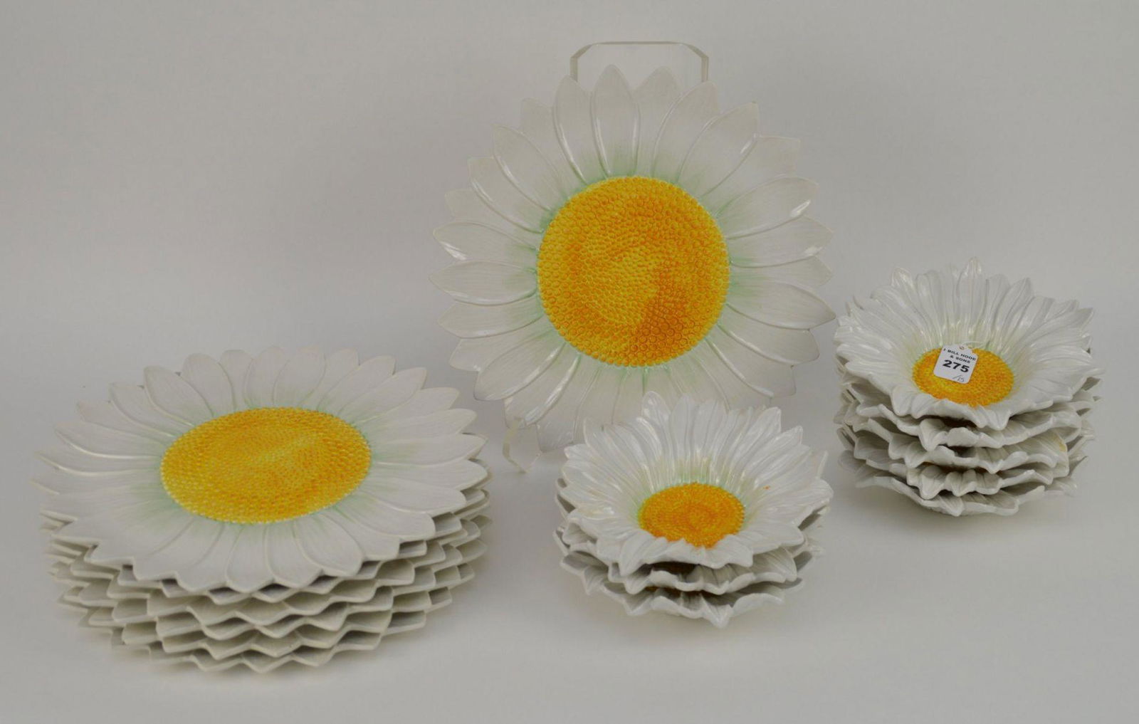 15 PCS Vietri Italy Daisy Flower Shaped Plates & Bowls (1 of 5)