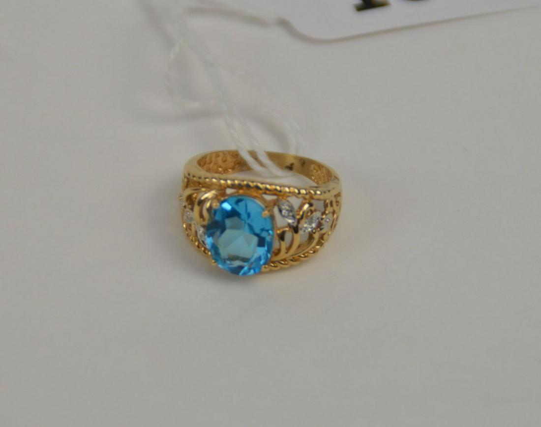 14K Yellow Gold Blue Topaz Ring. Weight 3.9 grams Size (1 of 3)