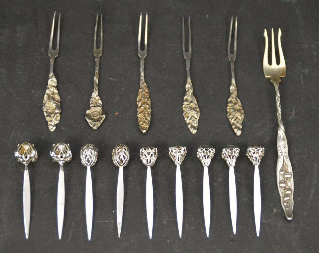 Sterling silver Lot of 9 Sterling toothpicks and 6: Sterling silver Lot of 9 Sterling toothpicks and 6 cocktail forks. Weight 3 ozt