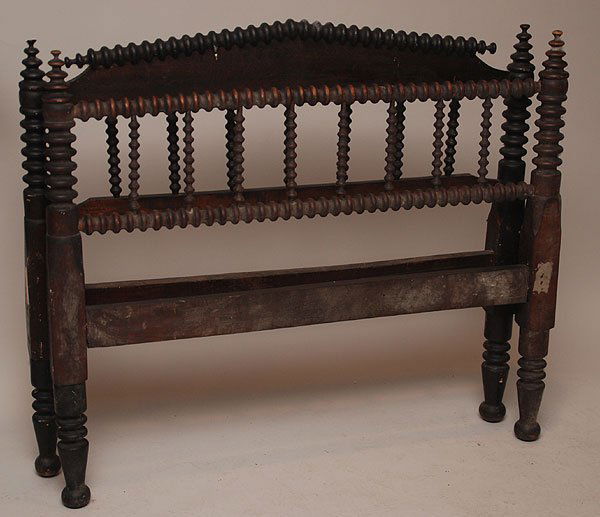 19th c. Jenny Lind spool bed, headboard and footb: 19th c. Jenny Lind spool bed, headboard and footboard