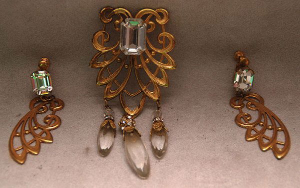 Costume Jewelry: Miriam Haskell Pr. earrings & bro: Costume Jewelry: Miriam Haskell Pr. earrings & brooch