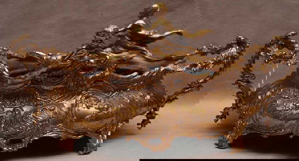 Footed bronze centerpiece/planter with 2 puttis, 6": Footed bronze centerpiece/planter with 2 puttis, 6"H x 14"L x 7"W