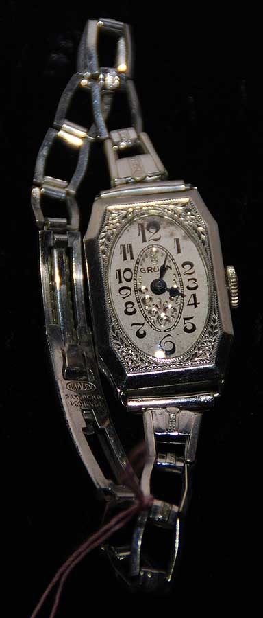Ladies antique Gruen wrist watch: Ladies antique Gruen wrist watch
