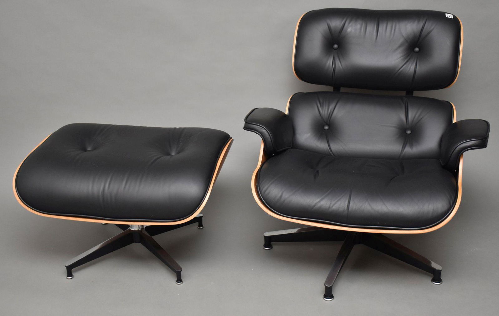 Charles & Ray Eames Lounge Chair with Ottoman - (1 of 12)