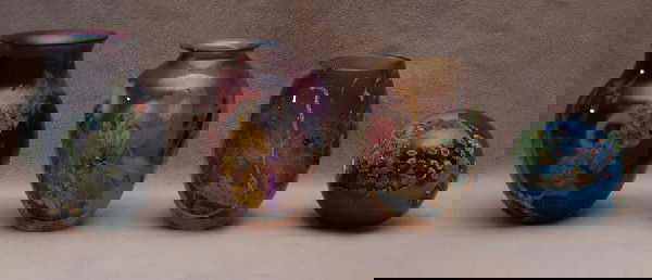 4 pieces of modern Josh Simpson art glass; 1 paper: 4 pieces of modern Josh Simpson art glass; 1 paperweight and 3 vases