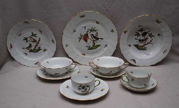 Herend dinner service "Rothschild Bird" , incl; 12: Herend dinner service "Rothschild Bird" , incl; 12 dinner plates, 12 luncheon plates, 12 soup bowls, 12 salads, 12 desserts, 12 cups and 12 saucers, 12 cream soups and l2 liners